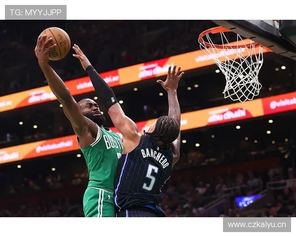 骑士主场激战凯尔特人成功逆转头名之争悬念重重